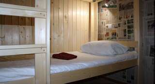 Гостиница Good News Hostel Москва Кровать в общем женском номере с 7 кроватями-5