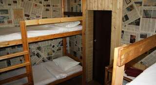Гостиница Good News Hostel Москва Кровать в общем четырехместном номере для женщин-5